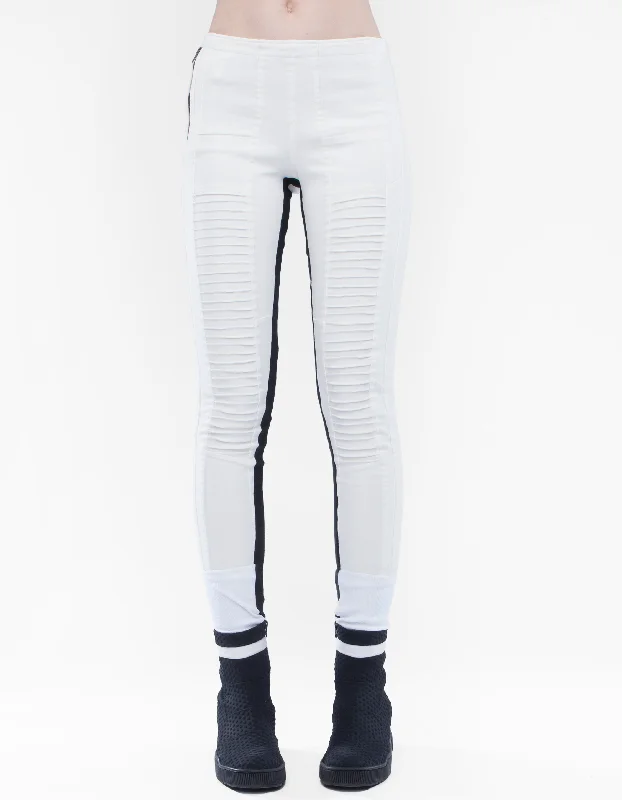 TROUSERS FIT LIGHT Trousers Tapered Slim Fit